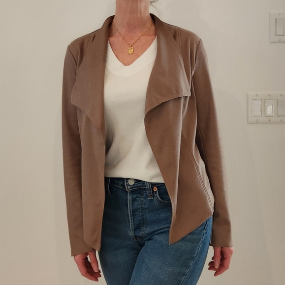 Simons Jackets & Blazers - 🌲 NWOT Light brown jacket